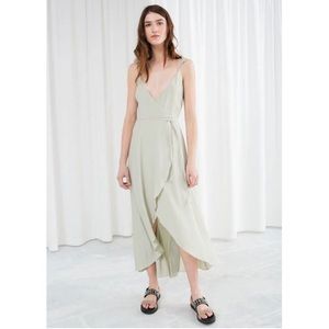 🌸 green wrap dress NWT maxi sleeveless